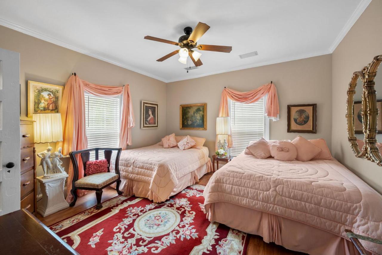 Goodbread House Bed And Breakfast Saint Marys