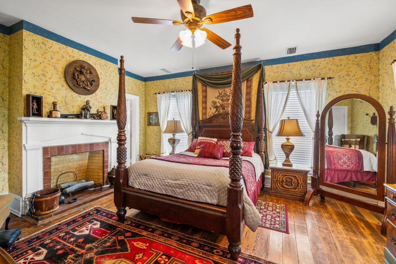 Bed & Breakfast Goodbread House Bed And Breakfast 3*