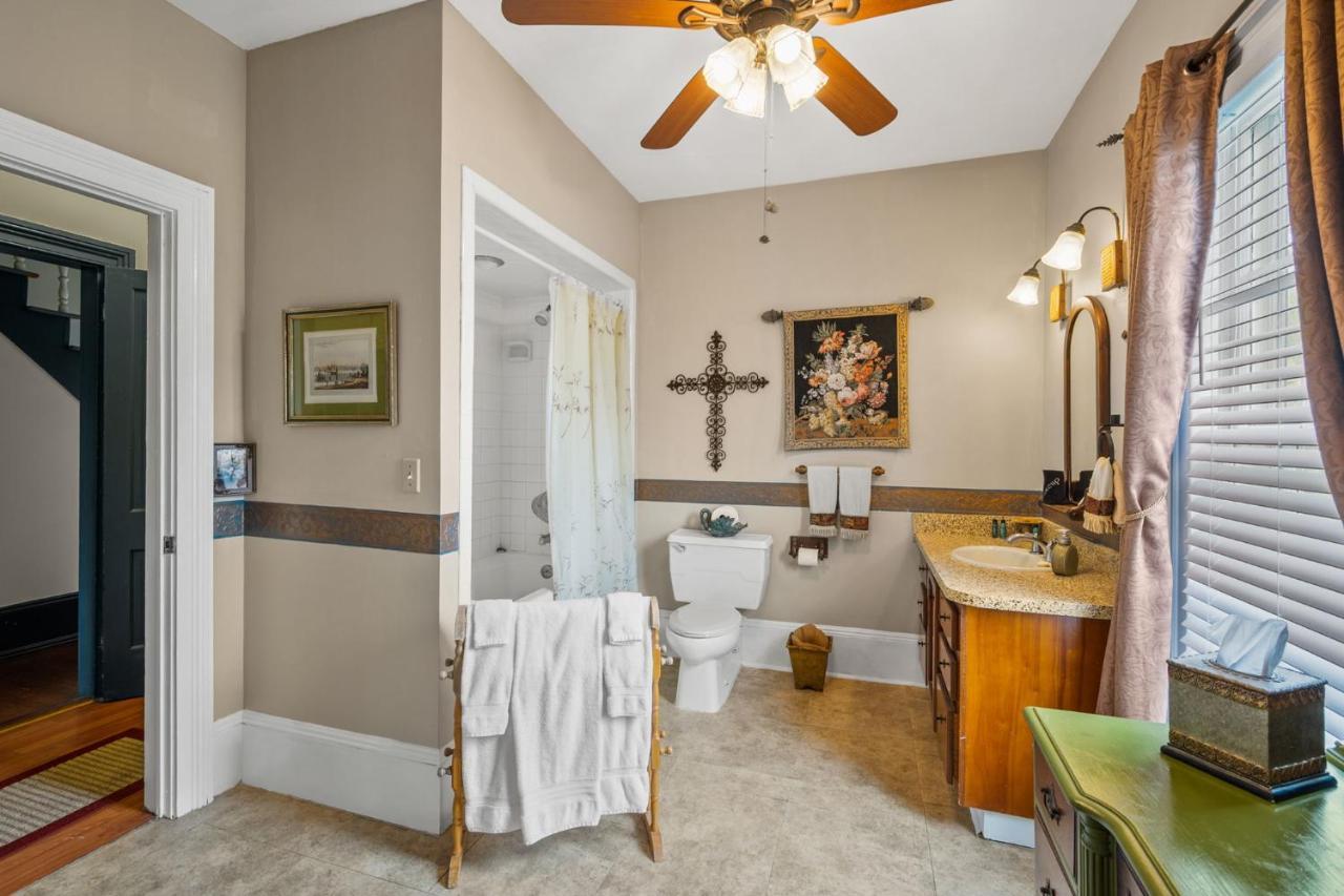 Goodbread House Bed And Breakfast Saint Marys