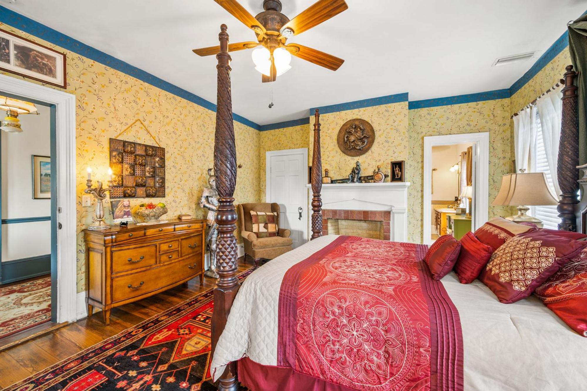 Bed & Breakfast Goodbread House Bed And Breakfast 3*
